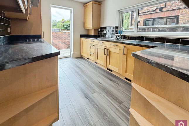 135, Old Hall Road, Greater Manchester photo 4
