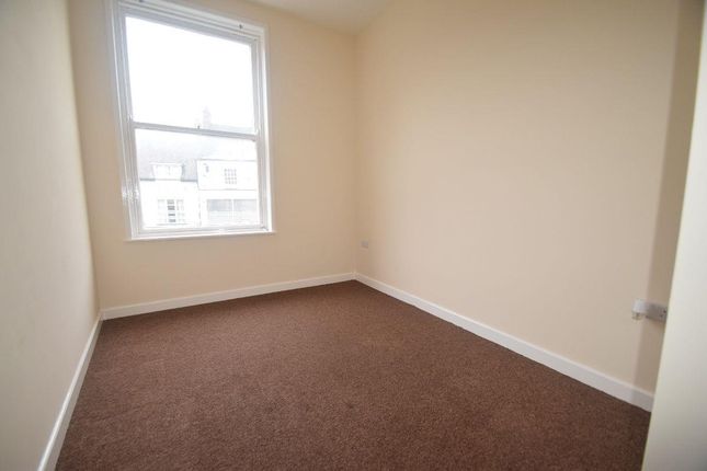 Flat 1, 77A, High Street, Newport photo 5