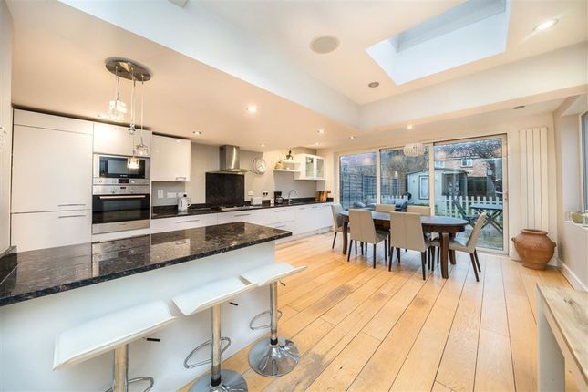 43, Manor Road, Richmond photo 2