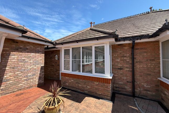 2-bed house on 3, Malthouse Gardens, Gosport, £1,350/mo