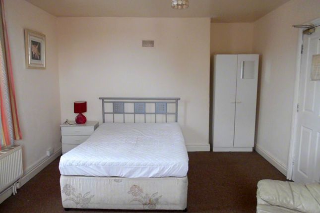 Room to rent in South Road, Caernarfon