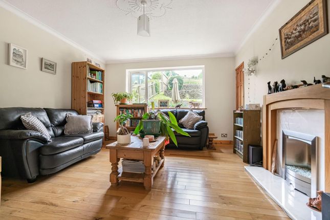 5, Crosshills Road, Keighley photo 4