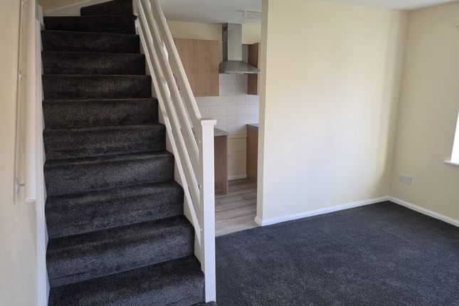 Nicholls Way, Roydon photo 3