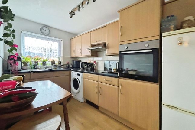 Berkeley Court,Flat 2, Nightingale Way, Swanley photo 2