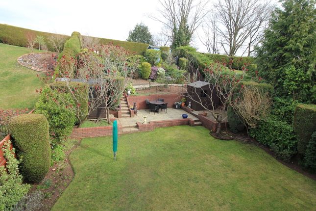16, Grasmere Close, Kingswinford photo 2