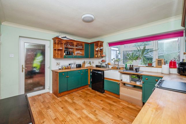 32, Bracken Avenue, Cromer photo 4