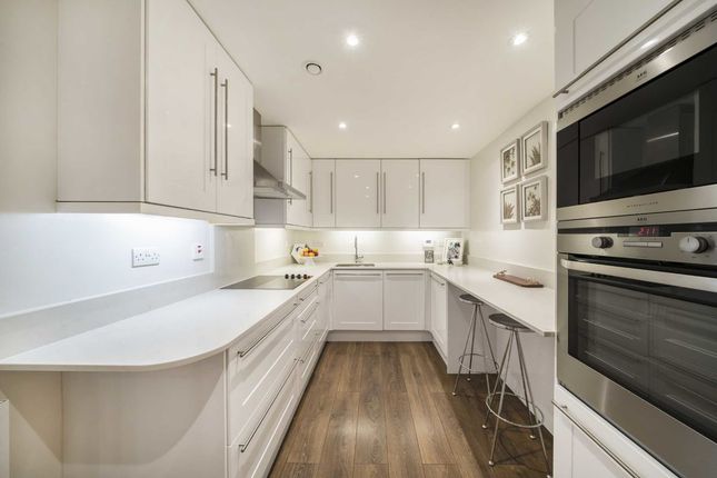 Flat for sale in Carlyle Court, Chelsea Harbour, London