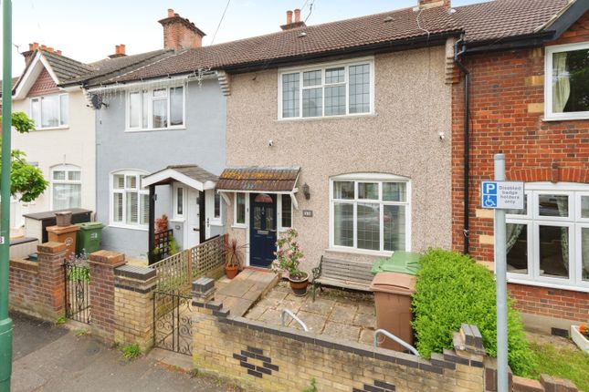 Thumbnail Terraced house for sale in Byron Avenue, Sutton
