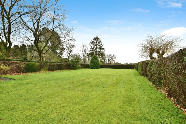 Barithon,, Hall Lane, Knutsford photo 2