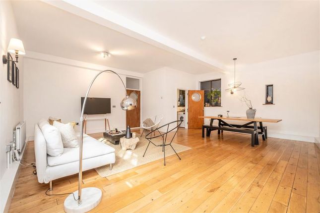 Ground Floor Flat, 70, Varden Street, London photo 4
