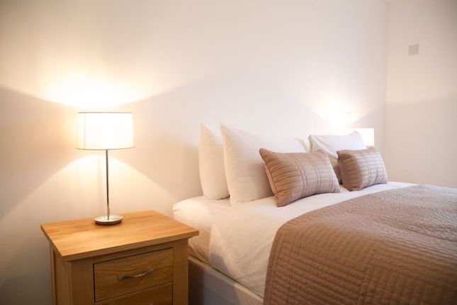 Thumbnail Flat to rent in Fitzgerald Place, Cambridge