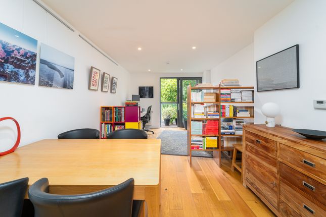 Flat 14, 10, Prebend Street, Islington photo 4