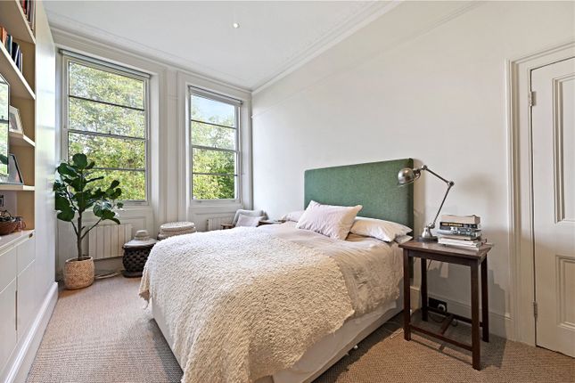 Flat 3, 60, Ladbroke Grove, London photo 3
