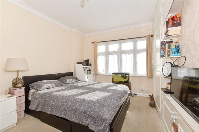 Wandle Road, Wallington photo 3