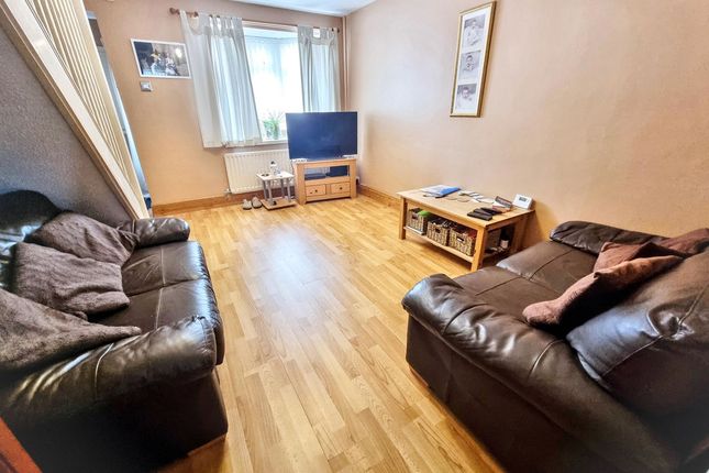 1, Horning Court, Newcastle Upon Tyne photo 2
