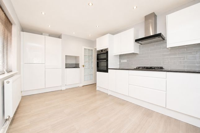 43 Ranelagh Crescent, Ascot photo 3