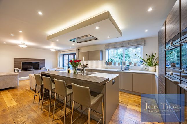46, Park View, Chigwell photo 5