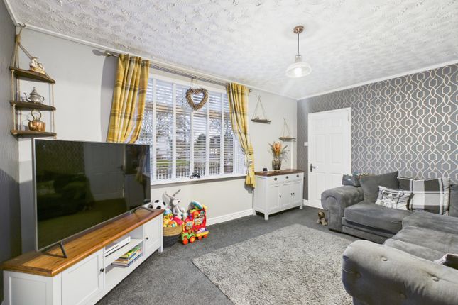 32, Eastmount Avenue, Hull photo 4
