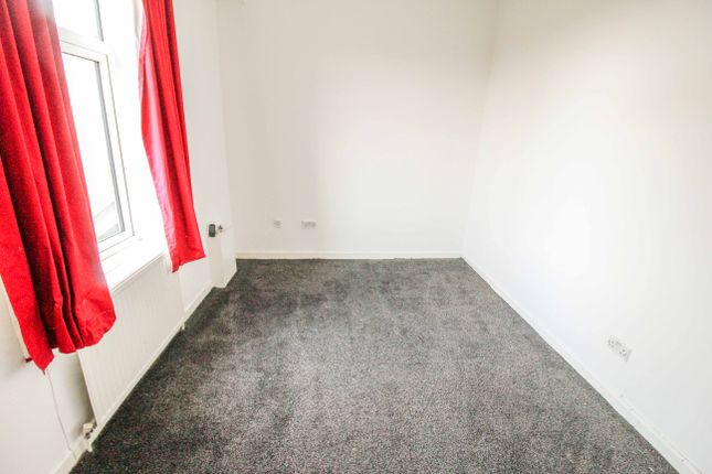 3a Morris Green Lane, Bolton photo 5