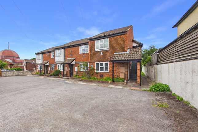 1-bed flat on 1 Staddle Stones, Princes Risborough, £110,000
