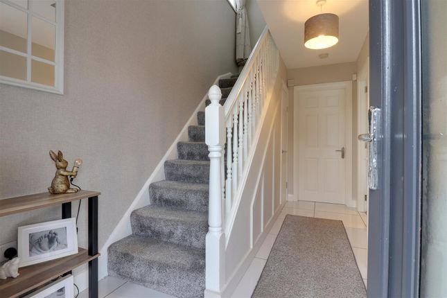16, Whitethorn Brae, Newtownards photo 2