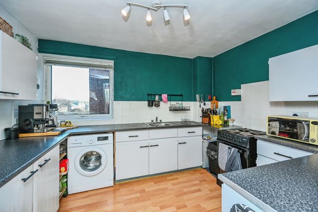 6 Carrick Court,, Nazeby Avenue, Merseyside photo 3