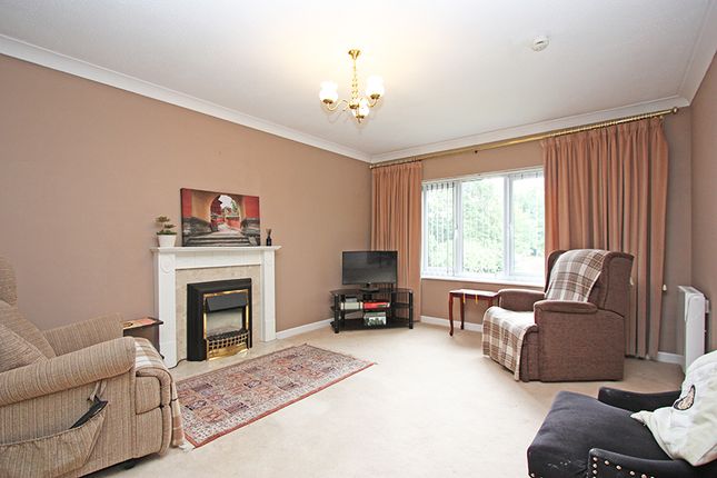 45, Parsonage Court, Highworth, Swindon photo 3