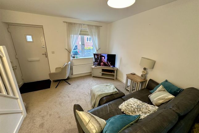 End terrace house to rent in Nicholson Close, Redhill, Nottingham