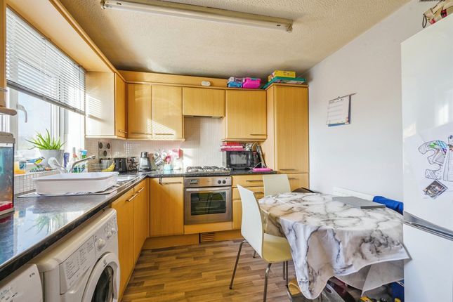 36, Sidon Hill Way, Cannock photo 2