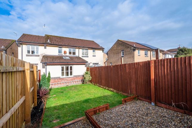 19 Potterswell, Roundswell, Barnstaple photo 3