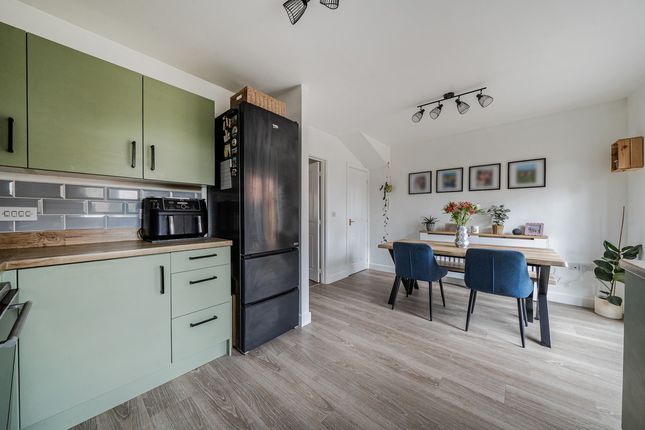 108, Skylark Road, Melksham photo 2