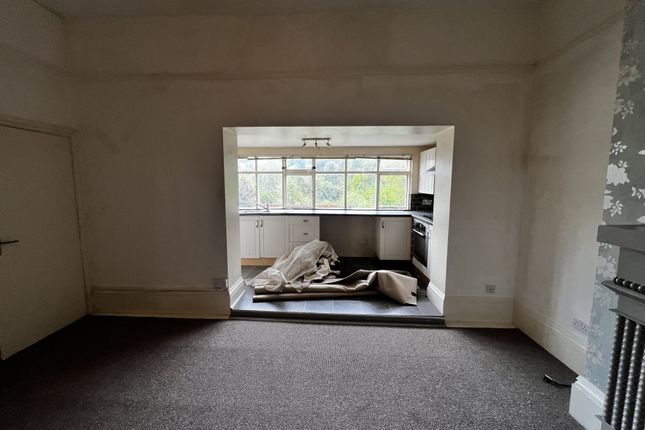 Flat 2 6, Maison Dieu Road, Dover photo 4