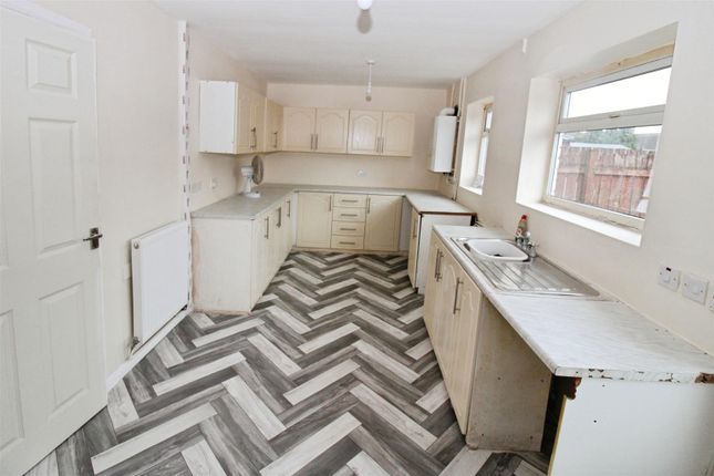 45, Stocksbridge Avenue, Hull photo 3