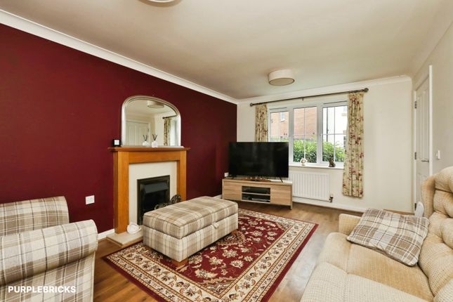 9, Irwin Road, Blyton photo 3