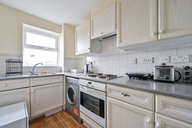 Flat to rent in Glaisher Street, Greenwich, London