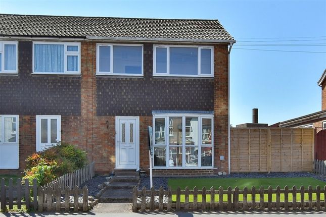 3-bed house on Queenborough Road Halfway, Sheerness, £250,000