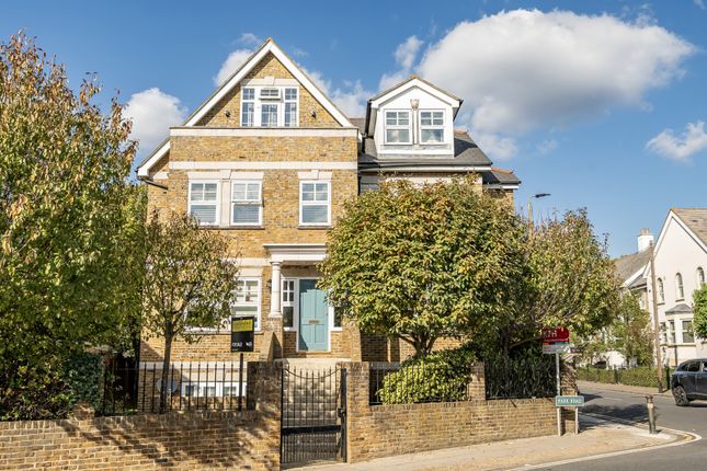 2-bed flat on Flat 3, 47, Park Road, Bromley, £475,000