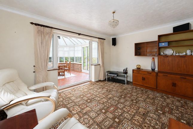 247, Brompton Farm Road, Rochester photo 4