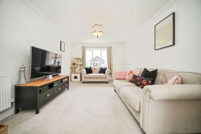 5, Skipper Close, Bury St. Edmunds photo 3