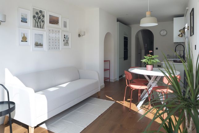 Mount Plesant Living Area 1