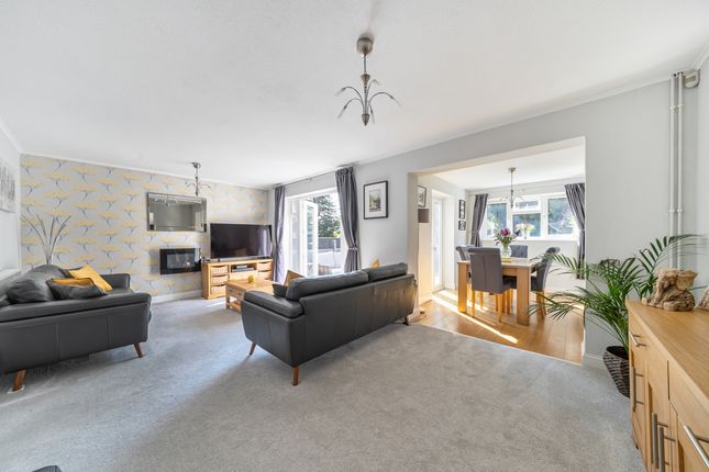 8 Gade Valley Close, Kings Langley photo 4