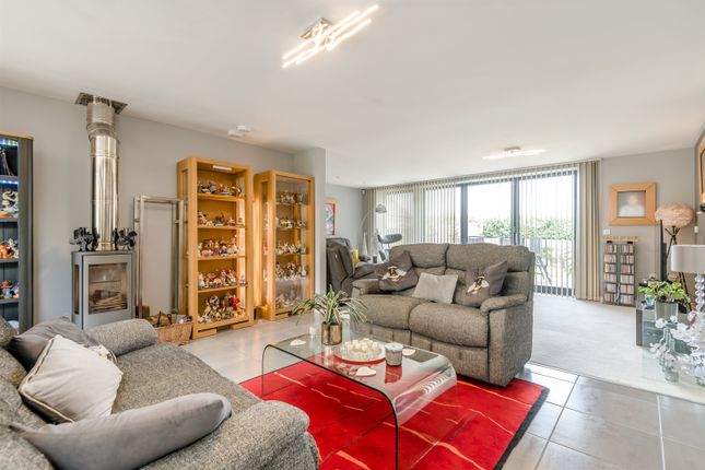 6, Chapel Close, Llangrove, Ross-on-Wye photo 4