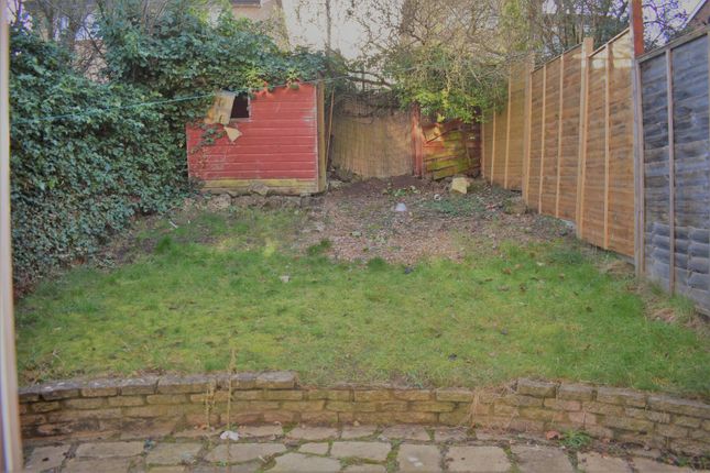 178, Downs Barn Boulevard, Milton Keynes photo 5