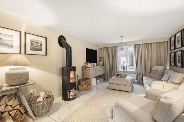 49, Ascot Way, Bicester photo 3
