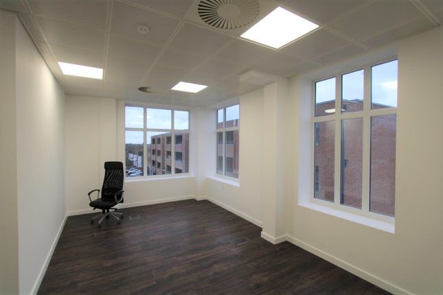 Office to let in Harrow, Middlesex