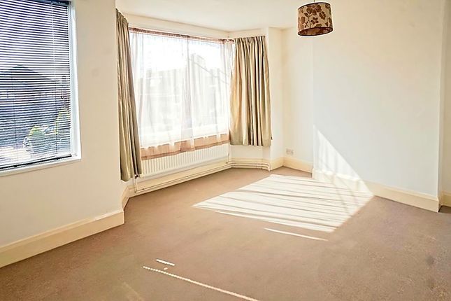 56, Kents Hill Road, Benfleet photo 2