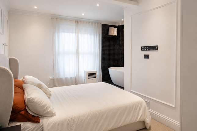 20B, Esmond Road, Chiswick photo 3