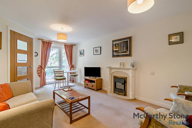 39 Holmcroft Court, Charlton Road, Shepton Mallet photo 2