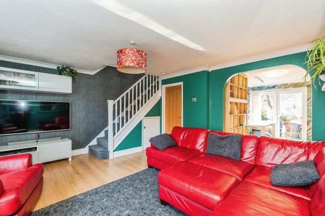 18, Balmoral Close, Southampton photo 4