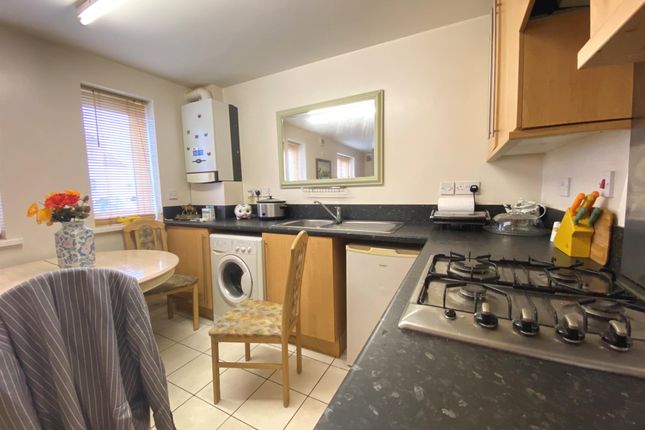 Flat for sale in Beaufort Close, Plymouth